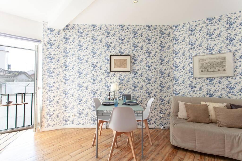 Alfama Iii - French Balcony And Smart Check-in Appartement *