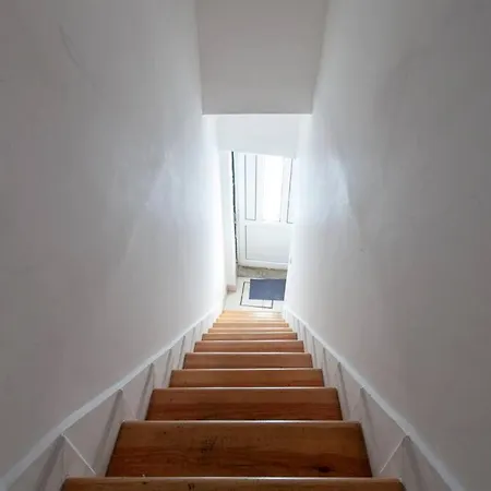 Alfama III - French Balcony And Smart Check-In Apartment Lisbon Exterior photo